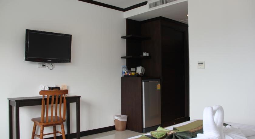 Sri Boutique Hotel Patong Exterior foto